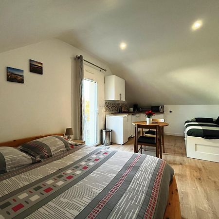 Lomener - La Goelette - 1 Appartement Avec 2 Chambres Et 2 Studios A 450M De La Plage 普洛埃默尔 外观 照片